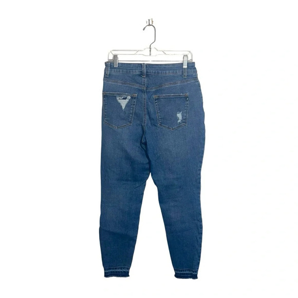 Maurices Medium Wash High Rise Patch Ripped Skinny Jeans Medium Short Women’s - Picture 7 of 13